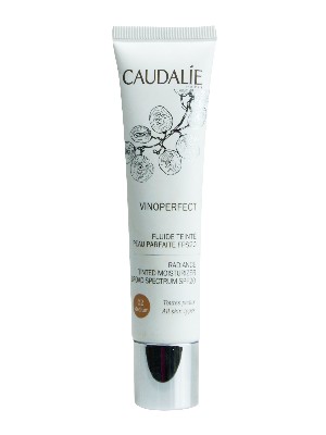 Vinoperfect fluido color tono medio fps 20 caudalie