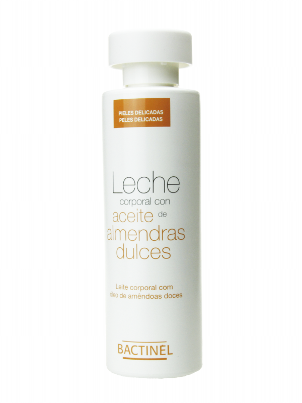 Bactinel leche corporal con aceite de almendras 300 ml
